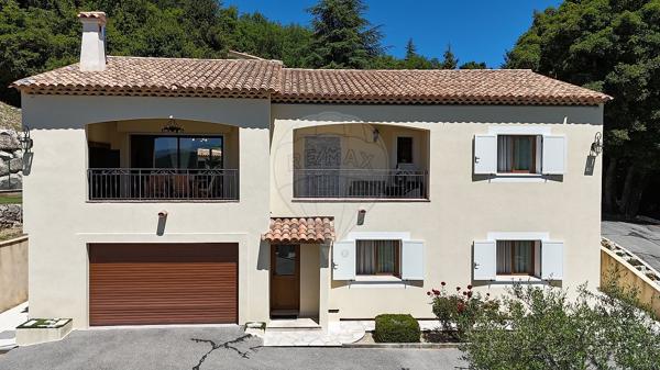 Maison 3 chambre(s) à vendre - Coursegoules, Alpes-Maritimes - 06
