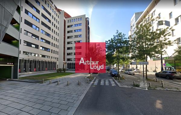 Bureaux à louer Europole Grenoble divisibles avec parkings inclus