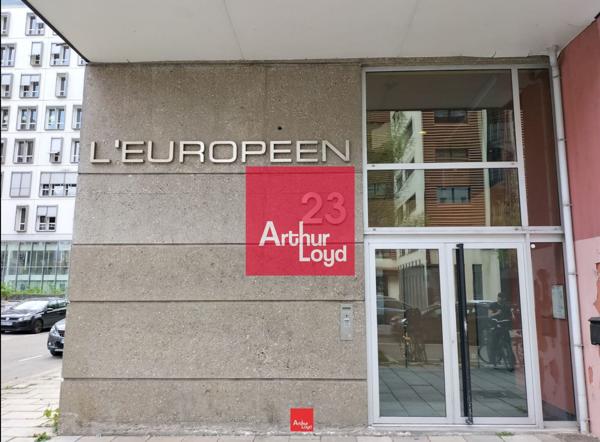 Bureaux à louer Europole Grenoble divisibles avec parkings inclus