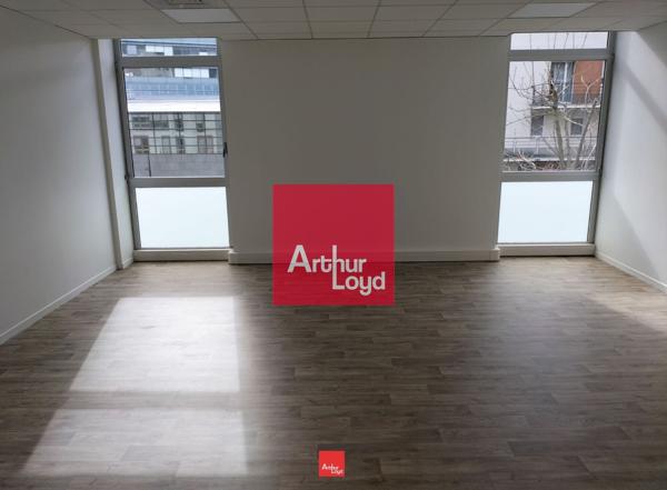 Bureaux à louer Europole Grenoble divisibles avec parkings inclus