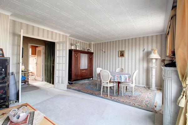 APPARTEMENT RUEIL-MALMAISON BORD DE SEINE 3 PIECES 2 CHAMBRES DERNIER ETAGE BALCON EXPOSITION SUD A RENOVER