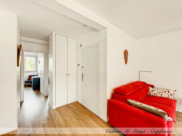Appartement à vendre, 4 pièces, 66m2 au 2ème étage avec ascenseur, cave et local à vélo