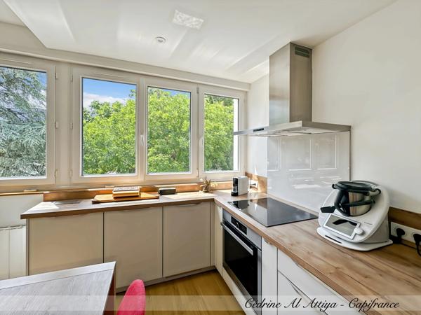 Appartement à vendre, 4 pièces, 66m2 au 2ème étage avec ascenseur, cave et local à vélo