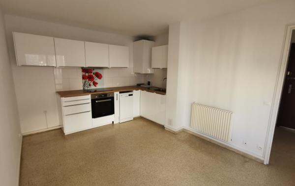 Vente Appartement P3 + Parking en Centre Villa Le grau-du-roi   