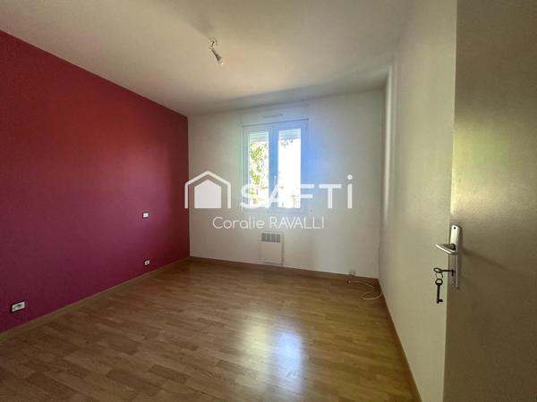 Maison de plain-pied avec terrain de 1000 m² à proximité d' Angoulême