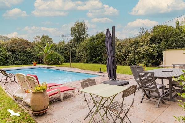 Maison à vendre |  Rontignon |  7 pièces | 219 m²