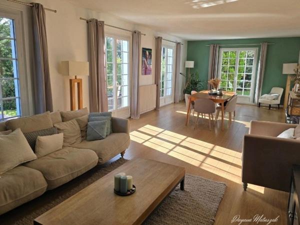 Maison lumineuse dans une résidence sécurisée à Villennes sur Seine!