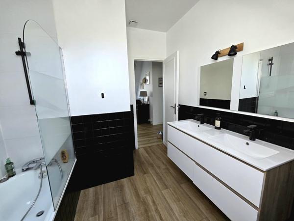 Maison lumineuse dans une résidence sécurisée à Villennes sur Seine!