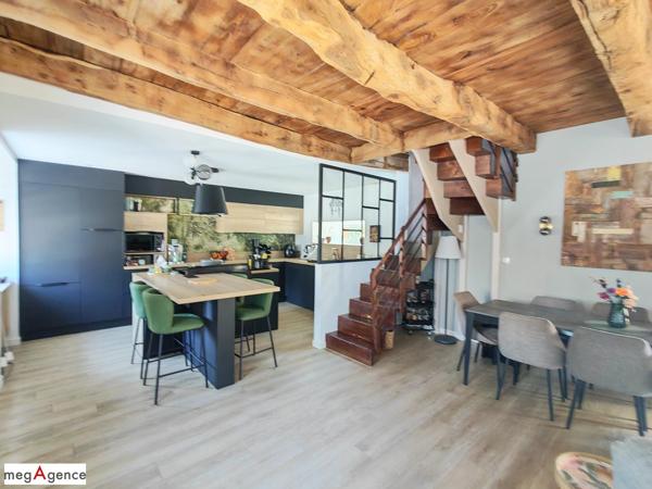 Maison à Combourg, 35270 - 6 pièces 147m²