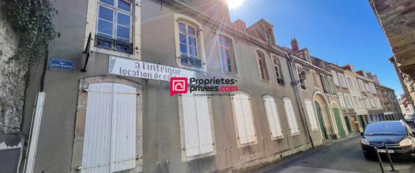 Votre agence "Propriétés Privées. com" vous propose :