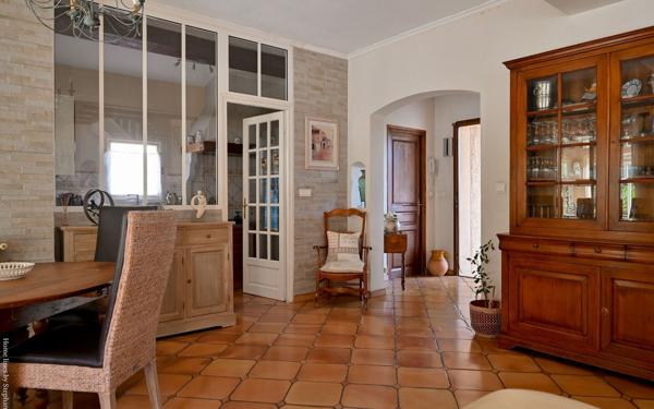 Maison à vendre    4 pièces •  Roquefort-la-Bédoule