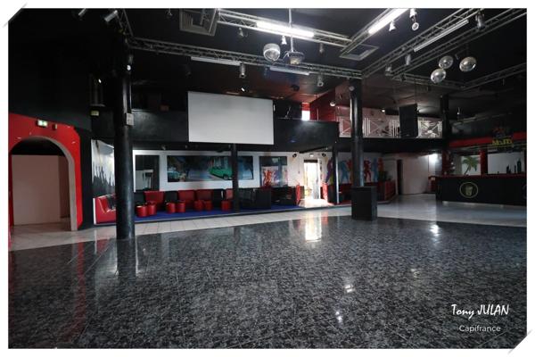 À VENDRE – ENSEMBLE DE BÂTIMENTS À FORT POTENTIEL COMMERCIAL - GOURBEYRE (971)