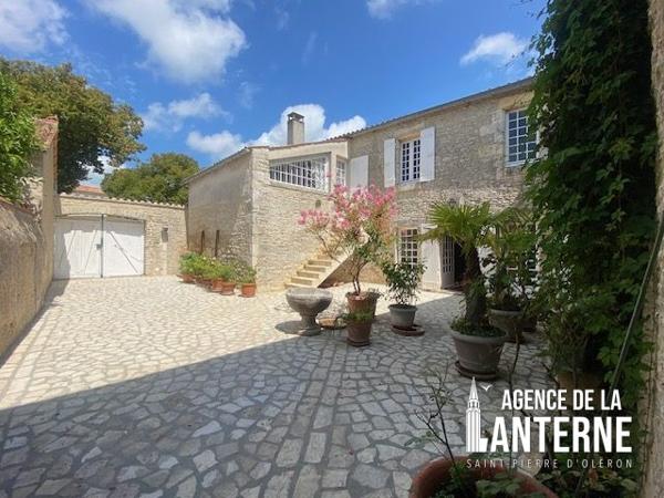 SAINT-GEORGES - CENTRE VILLE - MAISON de 344 m²