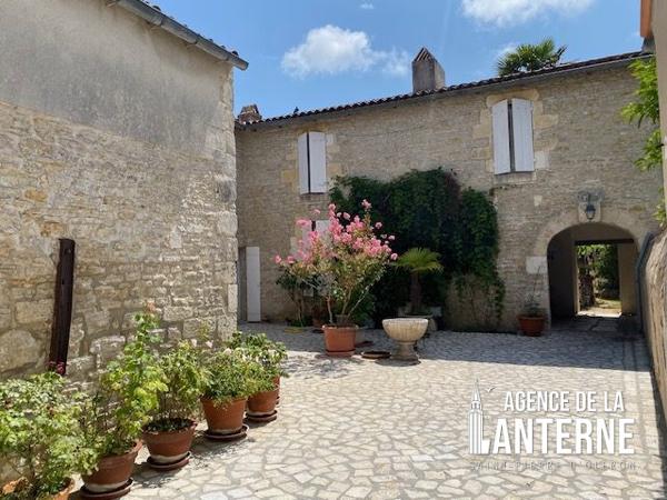 SAINT-GEORGES - CENTRE VILLE - MAISON de 344 m²