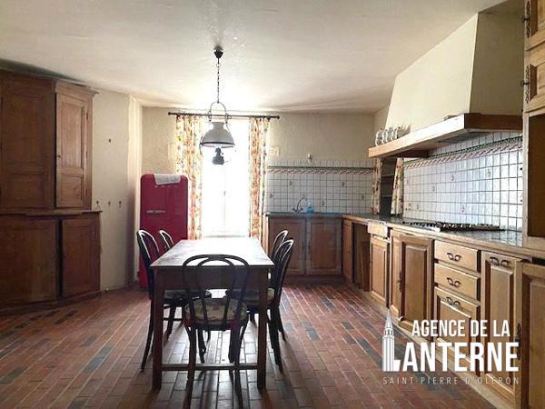 SAINT-GEORGES - CENTRE VILLE - MAISON de 344 m²