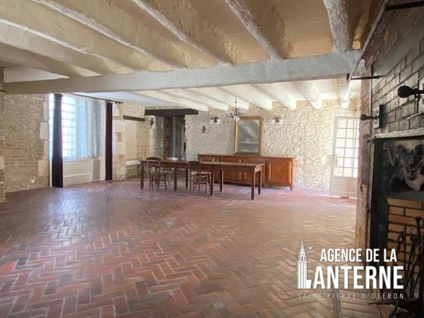 SAINT-GEORGES - CENTRE VILLE - MAISON de 344 m²