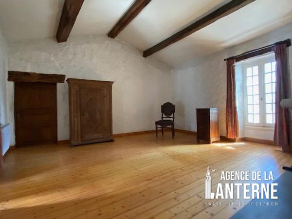 SAINT-GEORGES - CENTRE VILLE - MAISON de 344 m²