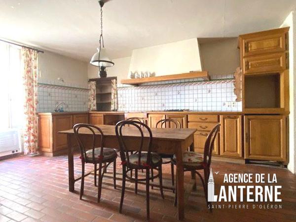 SAINT-GEORGES - CENTRE VILLE - MAISON de 344 m²
