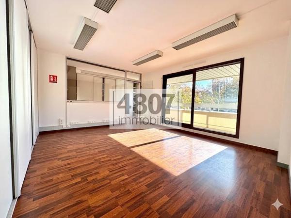 Bureau à louer à Annecy (74000)