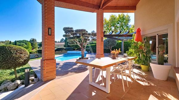 Rouffiac Tolosan, villa avec piscine