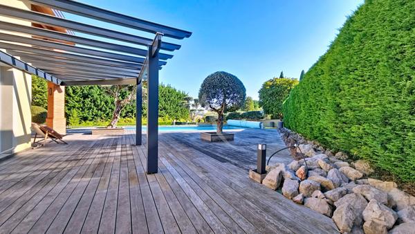 Rouffiac Tolosan, villa avec piscine