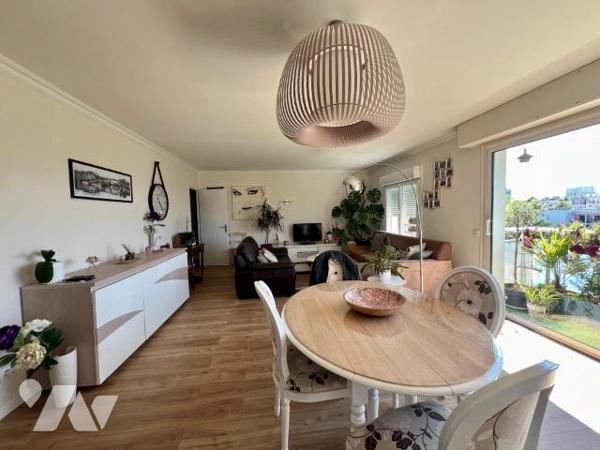 A VENDRE - LA BAULE - SECTEUR LES FLORALIES - TRES BEL APPARTEMENT T4 DE 103M² - DERNIER ETAGE....