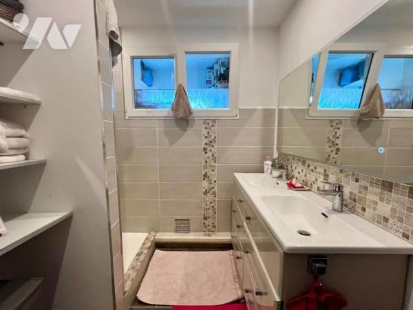 A VENDRE - LA BAULE - SECTEUR LES FLORALIES - TRES BEL APPARTEMENT T4 DE 103M² - DERNIER ETAGE....