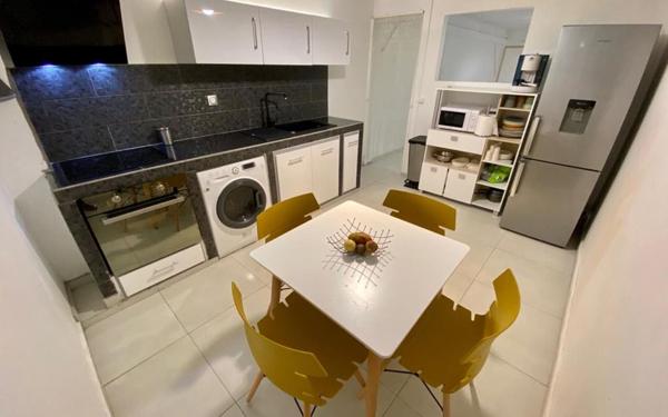 Appartement à vendre    4 pièces • 74,39 m2 Les Abymes