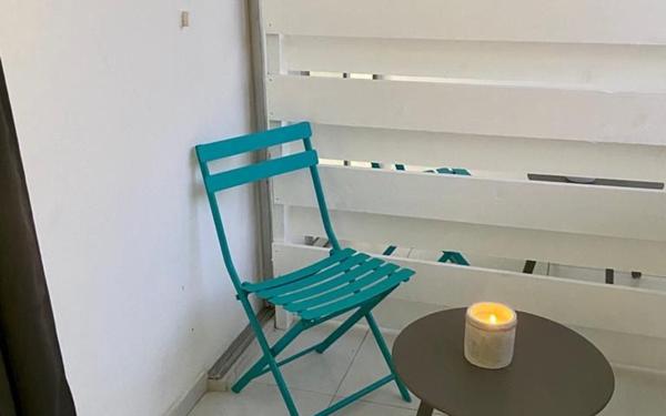 Appartement à vendre    4 pièces • 74,39 m2 Les Abymes