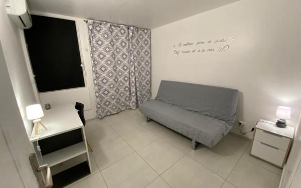 Appartement à vendre    4 pièces • 74,39 m2 Les Abymes