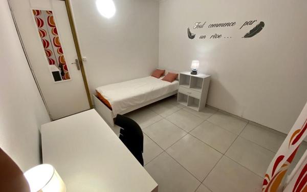 Appartement à vendre    4 pièces • 74,39 m2 Les Abymes