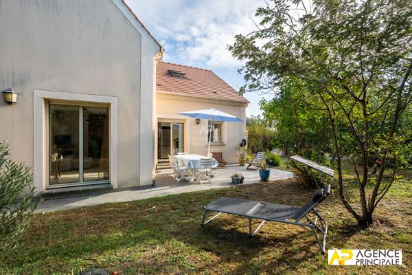 Maison Le Mesnil Le Roi 202 m2 1 180 000 € **  - Référence  4780