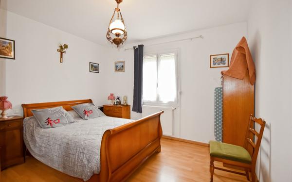 Maison à vendre    5 pièces •  Uzès