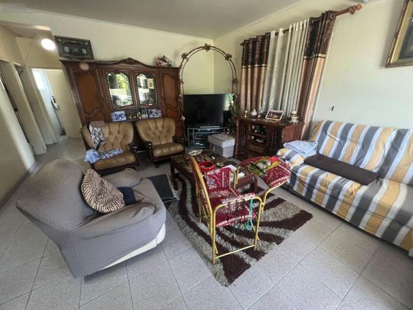 Maison à vendre à Saint-Benoît à la Réunion (97470), ref : 97405/106