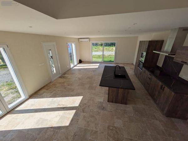 Maison à vendre à Changé dans la Sarthe (72560), ref : CHM63