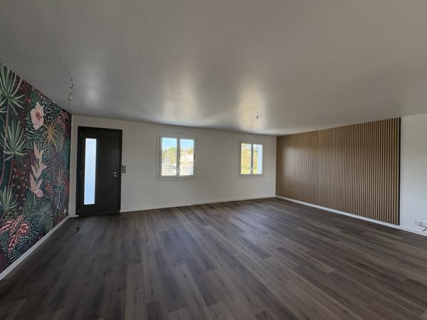 Maison  6 pièce(s)  5 chambre(s)  200 m²