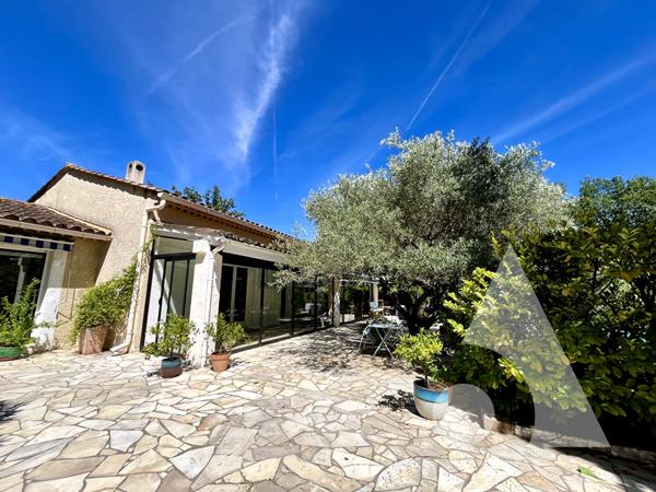 Maison 6 pièces 151.17 m2