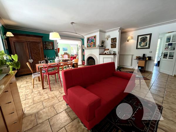 Maison 6 pièces 151.17 m2