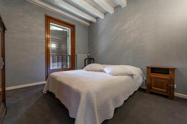 Maison à vendre    7 pièces • 250 m2 Vétraz-Monthoux