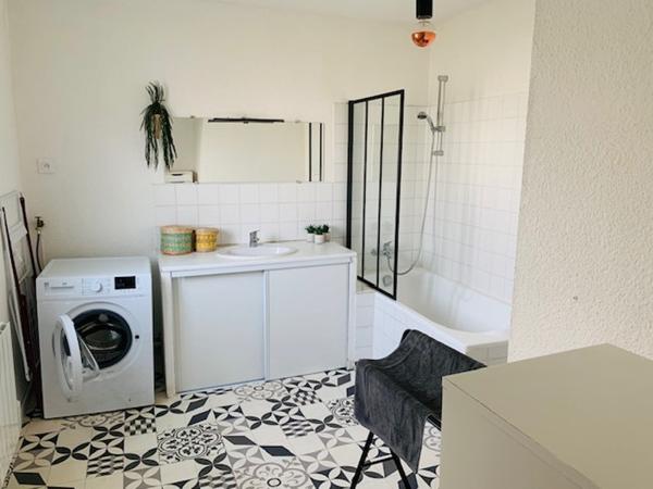 Appartement à louer 720 € CC Gradignan 2 p 38 m² DPE D
