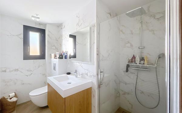 Maison à vendre    6 pièces •  Cagnes-sur-Mer