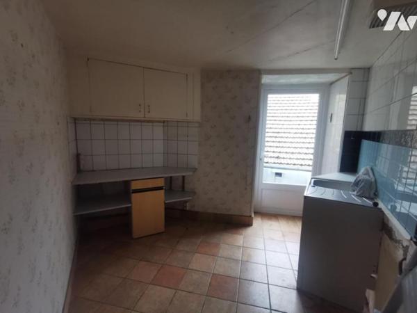 Saint-Clair Sur Epte -Murs Commerciaux et Maison de Ville