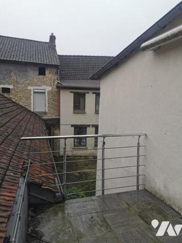 Saint-Clair Sur Epte -Murs Commerciaux et Maison de Ville