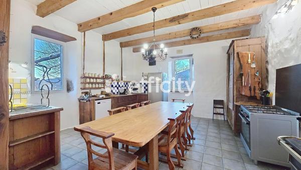 Maison 11 pièces - 300 m² Exclusivité efficity