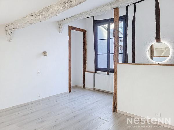 A Vendre Maison de ville en pierre rénovée de 166 m² dans le coeur historique de Condom