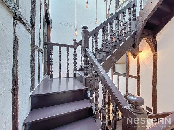 A Vendre Maison de ville en pierre rénovée de 166 m² dans le coeur historique de Condom