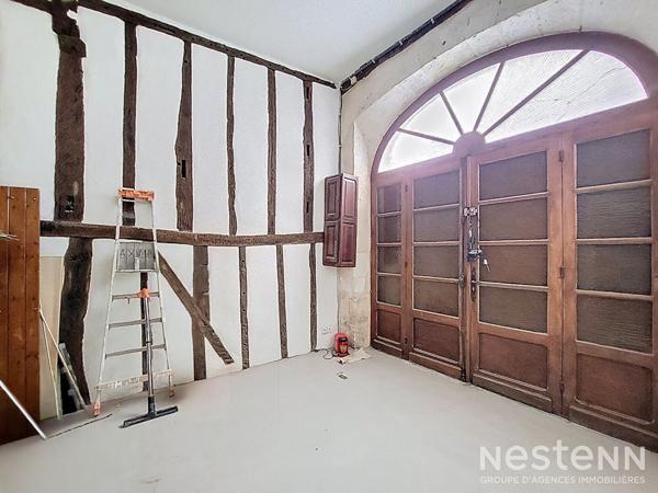 A Vendre Maison de ville en pierre rénovée de 166 m² dans le coeur historique de Condom