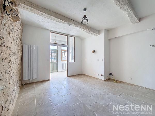 A Vendre Maison de ville en pierre rénovée de 166 m² dans le coeur historique de Condom