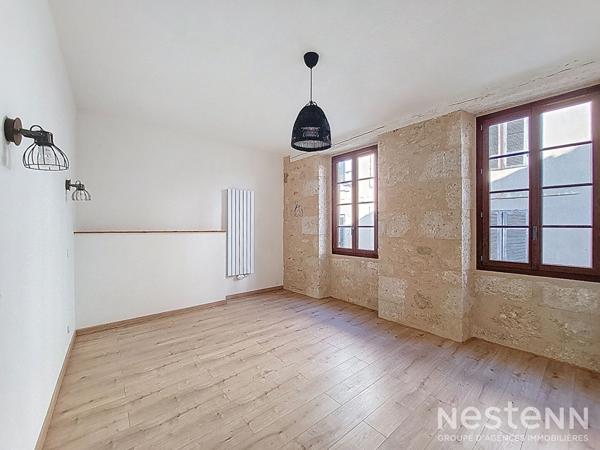 A Vendre Maison de ville en pierre rénovée de 166 m² dans le coeur historique de Condom