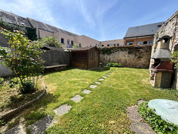 Maison Dourdan 7 pièce(s) 160 m2